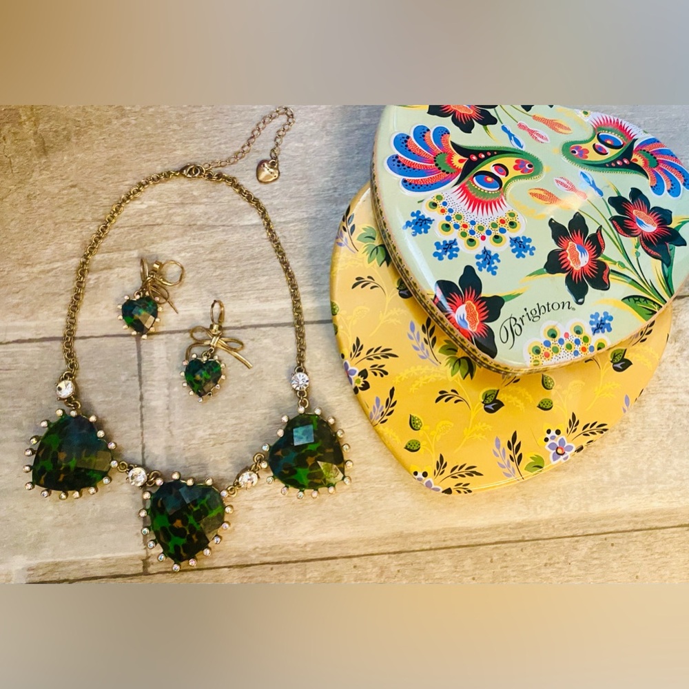 VINTAGE Brighton-green/gold tone necklace,matching earrings +original ❤️tin.